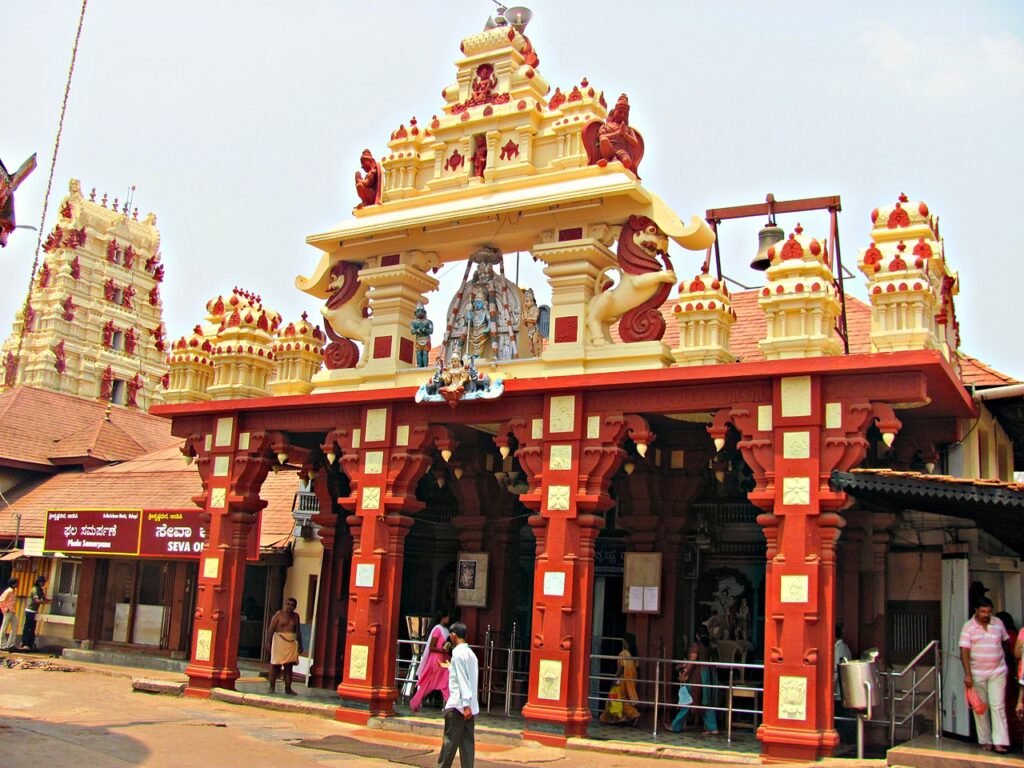 Udupi_Sri_Krishna_Matha_Temple- Madhvacharya