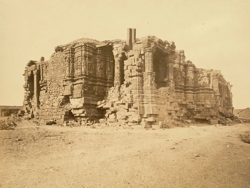 Ruins of the Somnath temple, photographed in 1869